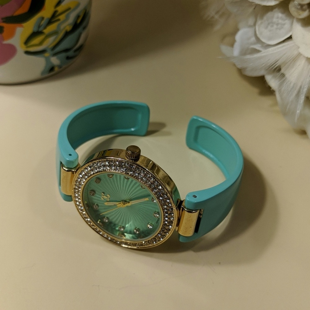 💙NWOT Gold & Turquoise Watch